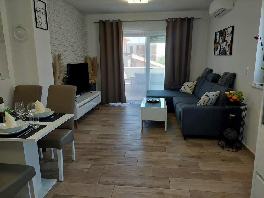 Valux Apartman Pula Exterior foto